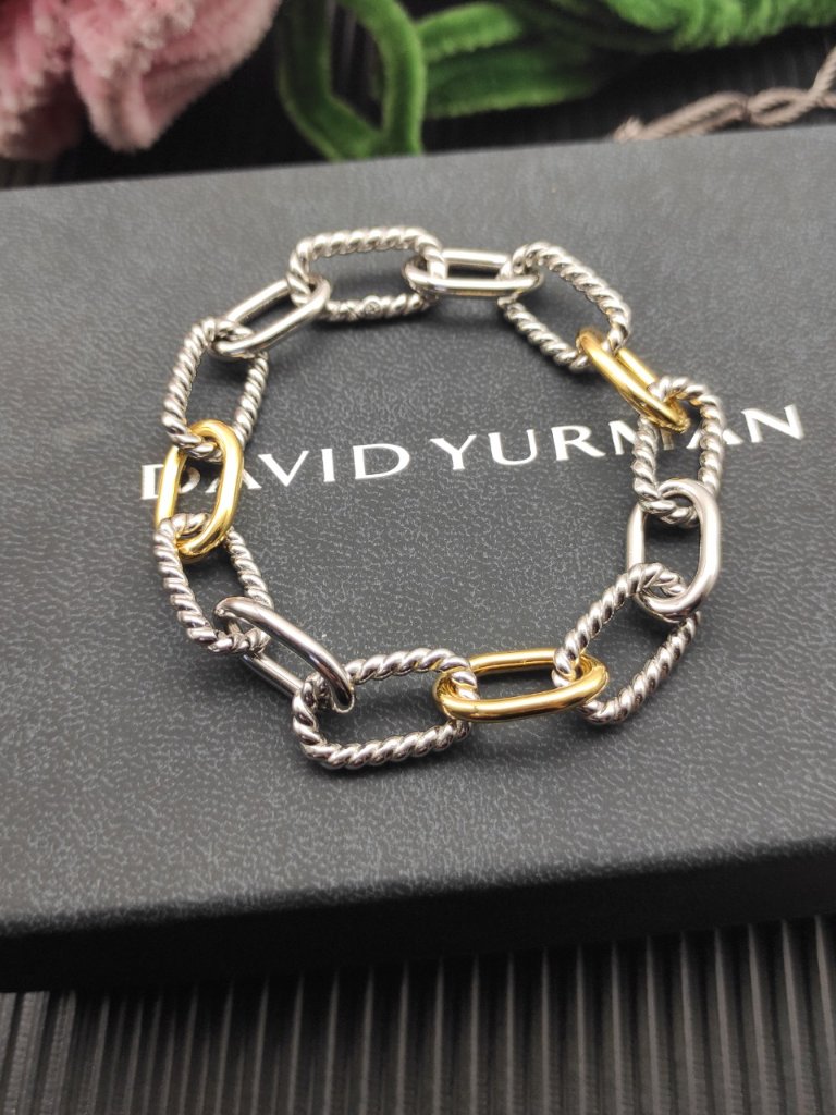 David Yurman Madison Chain Bracelet With Three Ring Color Separation. — image 3 of 5